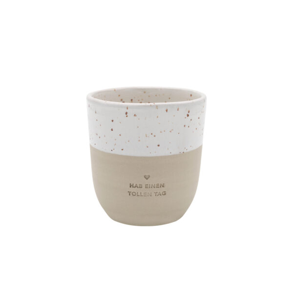Pot 039 Becher Tollertag Freisteller