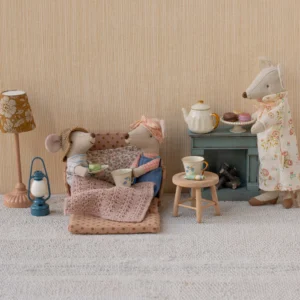 11 5410 01 Couch Maus